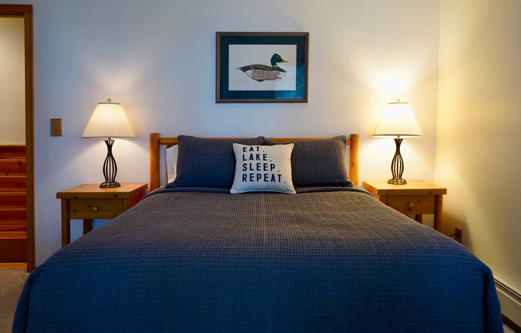 Carlson's Europe Lake Guest House Bedroom